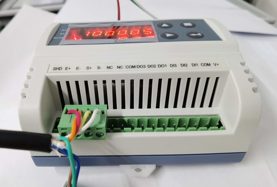 Projeto Digital da compatibilidade eletrónica que pesa o módulo de Weight Measuring Control do controlador